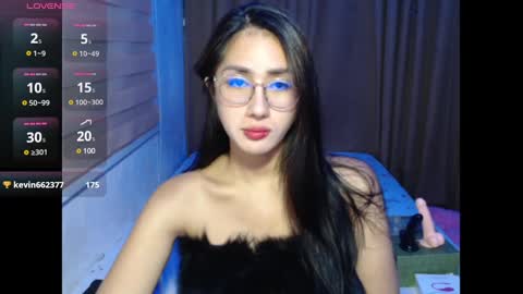 Snapshot of sweetgirl_wendyxx chatting on December 15, 2024, 6:37 pm Wendy online show from December 15, 2024, 6:37 pm