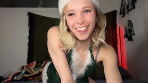 Snapshot of sweetgracee chatting on December 20, 2024, 7:01 am sweetgracee online show from December 20, 2024, 7:01 am