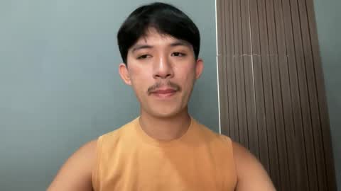 Snapshot of sweetguy102103 chatting on February 8, 2026, 4:16 am khrayan online show from February 8, 2026, 4:16 am
