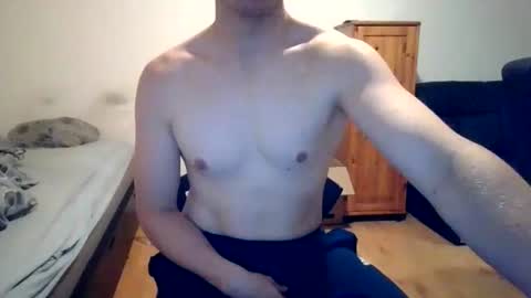 Snapshot of sweetguy8210 chatting on October 30, 2025, 5:02 pm sweetguy8210 online show from October 30, 2025, 5:02 pm