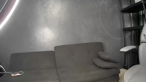 Tina online show from April 1, 2026, 7:22 pm