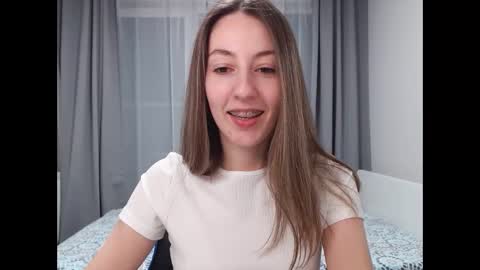 Snapshot of sweetheart_77 chatting on December 7, 2024, 8:27 pm Emma online show from December 7, 2024, 8:27 pm