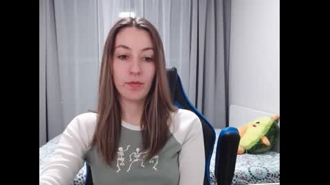 Snapshot of sweetheart_77 chatting on December 13, 2024, 8:47 pm Emma online show from December 13, 2024, 8:47 pm