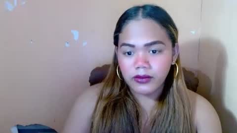 Snapshot of sweethot_bella chatting on September 10, 2025, 6:19 pm Bella online show from September 10, 2025, 6:19 pm