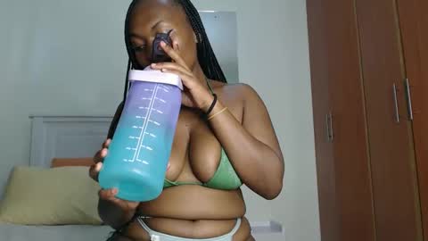 euny online show from November 18, 2025, 4:28 am