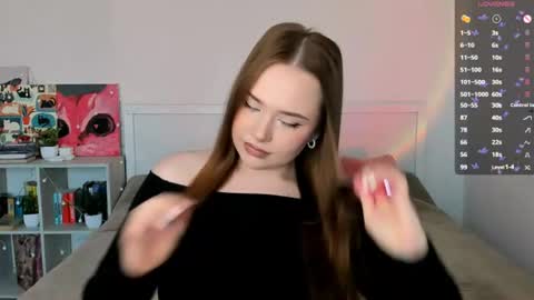 Hannah online show from July 12, 2026, 3:25 pm