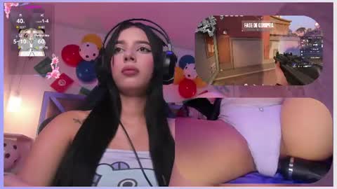 Snapshot of sweetie_cloe chatting on June 12, 2026, 9:46 pm sweetie_cloe online show from June 12, 2026, 9:46 pm