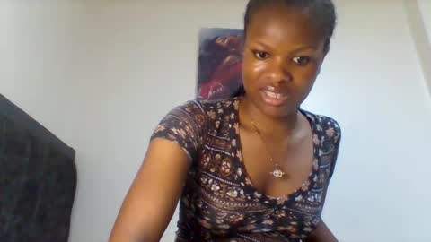 sweetie lee online show from November 10, 2025, 1:48 am