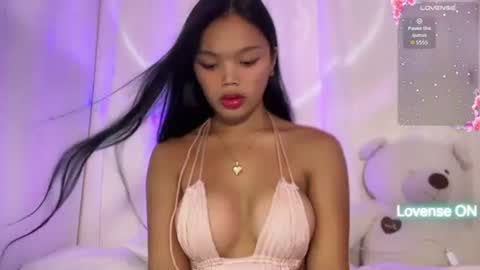 Zaima online show from November 12, 2025, 3:34 pm