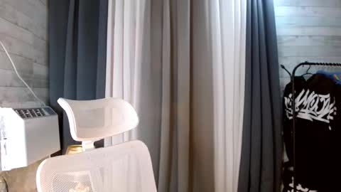 sweetiefox1 online show from October 25, 2025, 2:30 am