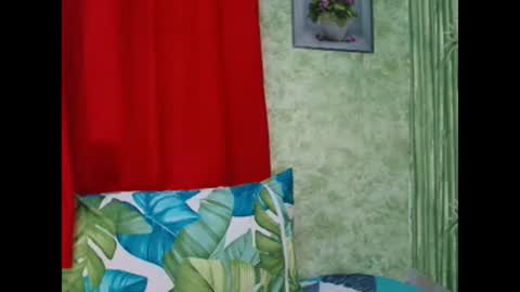 sweetiestkylie online show from February 17, 2025, 4:09 am