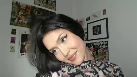 SweetJess online show from December 18, 2024, 2:10 am