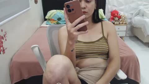 Snapshot of sweetjhenn69 chatting on June 23, 2026, 3:26 am sweetjhenn69 online show from June 23, 2026, 3:26 am
