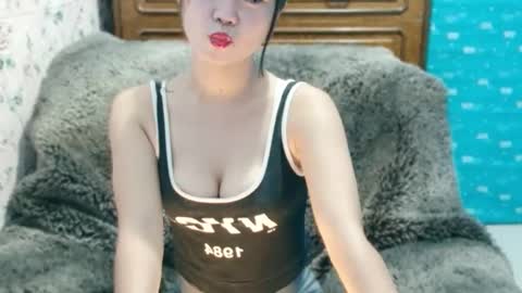 jona online show from November 7, 2025, 1:22 pm