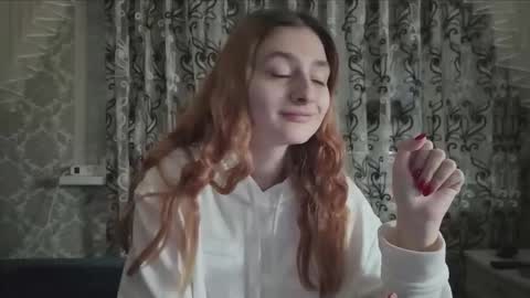 sweetliaison online show from December 20, 2025, 7:10 pm