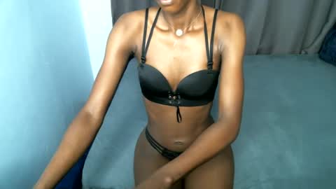 Snapshot of sweetlilly2540 chatting on October 5, 2025, 10:46 am sweetlilly2540 online show from October 5, 2025, 10:46 am