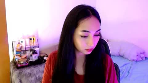 Lilly online show from October 17, 2025, 2:37 am