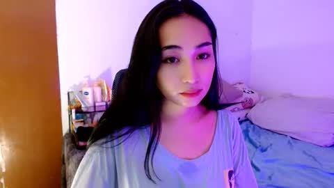 Lilly online show from October 20, 2025, 2:12 am