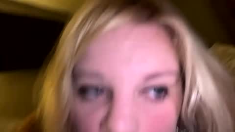 Lisa  online show from October 20, 2025, 3:56 pm