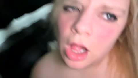 Snapshot of sweetlisa92 chatting on April 30, 2026, 7:31 pm Lisa online show from April 30, 2026, 7:31 pm
