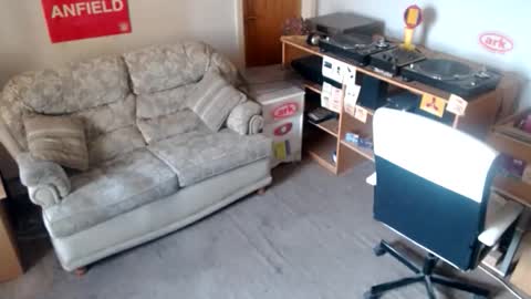 Snapshot of sweetlouise69 chatting on March 28, 2026, 10:15 am sweetlouise69 online show from March 28, 2026, 10:15 am