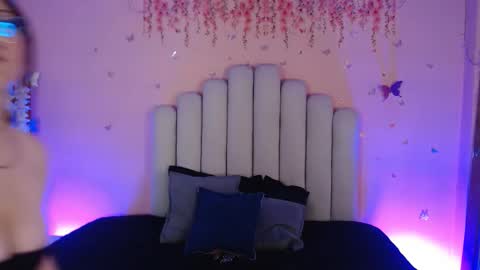 Sweetlu online show from October 11, 2025, 7:23 pm