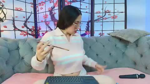 Snapshot of sweetlyundone chatting on June 4, 2026, 7:09 pm sweetlyundone online show from June 4, 2026, 7:09 pm