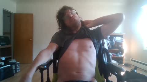 Snapshot of sweetman4u75 chatting on October 6, 2025, 4:37 pm Sweet Man online show from October 6, 2025, 4:37 pm