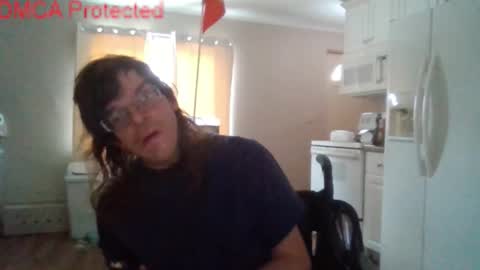 Snapshot of sweetman4u75 chatting on November 9, 2025, 3:32 pm Sweet Man online show from November 9, 2025, 3:32 pm