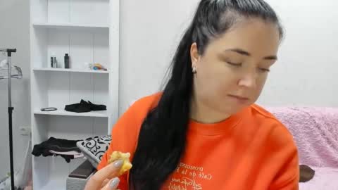Snapshot of sweetmarylove chatting on December 5, 2024, 8:55 am sweetmarylove online show from December 5, 2024, 8:55 am
