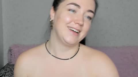 Snapshot of sweetmarylove chatting on December 10, 2024, 12:27 pm sweetmarylove online show from December 10, 2024, 12:27 pm