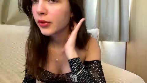 Snapshot of sweetmarymaria chatting on January 13, 2025, 5:01 am sweetmarymaria online show from January 13, 2025, 5:01 am