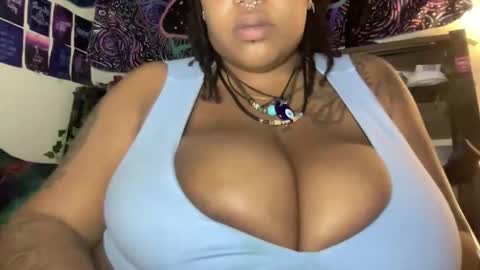 Snapshot of sweetmelonns chatting on January 6, 2026, 5:11 am goddessmelodie online show from January 6, 2026, 5:11 am