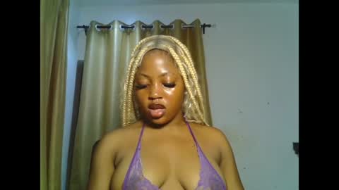 Snapshot of sweetmila9 chatting on July 7, 2026, 7:23 am sweetmila9 online show from July 7, 2026, 7:23 am