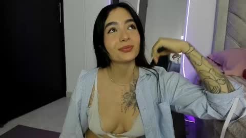 sweetmili133 online show from April 13, 2026, 12:21 pm