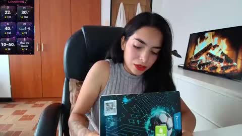 Sweet Mysterious online show from September 28, 2025, 1:05 pm