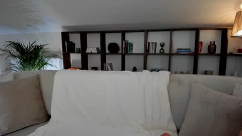 Snapshot of sweetndcrazy chatting on October 27, 2025, 7:23 am Nicole online show from October 27, 2025, 7:23 am