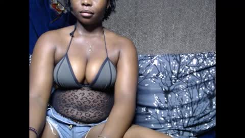 sweetnectarx online show from September 28, 2025, 8:36 pm