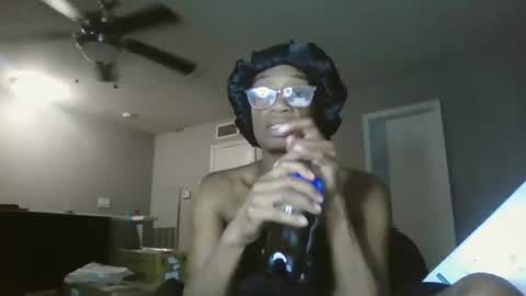 sweetness_cool online show from May 9, 2026, 3:12 am