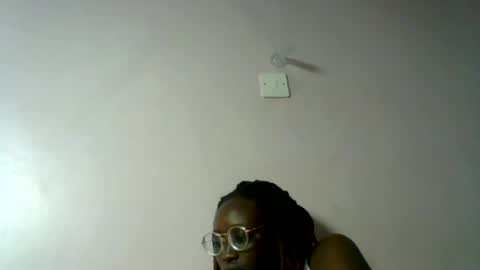 Snapshot of sweetnovah chatting on May 29, 2026, 4:43 am Novah girlie online show from May 29, 2026, 4:43 am