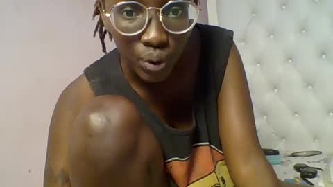 Snapshot of sweetnovah chatting on May 30, 2026, 5:43 pm Novah girlie online show from May 30, 2026, 5:43 pm
