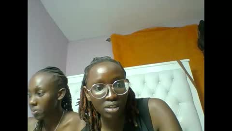 Snapshot of sweetnovah chatting on June 6, 2026, 5:28 pm Novah girlie online show from June 6, 2026, 5:28 pm