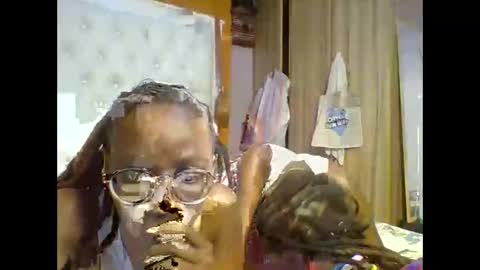 Snapshot of sweetnovah chatting on June 9, 2026, 5:57 pm Novah girlie online show from June 9, 2026, 5:57 pm