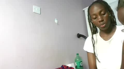 Snapshot of sweetnovah chatting on June 14, 2026, 2:24 am Novah girlie online show from June 14, 2026, 2:24 am