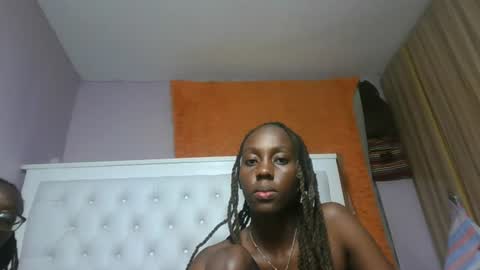Snapshot of sweetnovah chatting on June 20, 2026, 4:32 pm Novah girlie online show from June 20, 2026, 4:32 pm