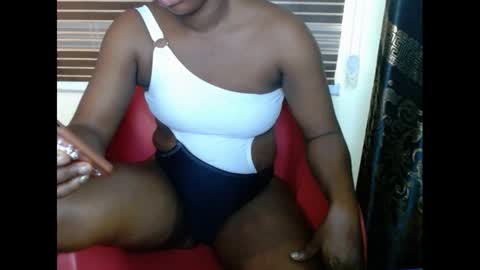 Snapshot of sweetnspicyx chatting on January 17, 2025, 6:23 pm sweetnspicyx online show from January 17, 2025, 6:23 pm