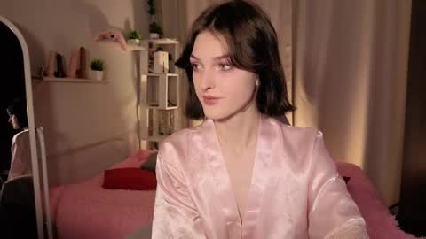 Snapshot of sweetparadox chatting on October 5, 2025, 1:42 pm Anya online show from October 5, 2025, 1:42 pm