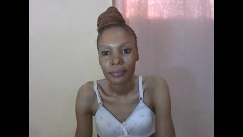 ESTHER online show from April 7, 2026, 2:28 pm