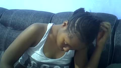 queen online show from March 9, 2026, 2:15 am