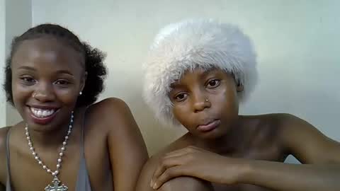 Snapshot of sweetrall chatting on February 24, 2026, 4:16 pm Lilly online show from February 24, 2026, 4:16 pm